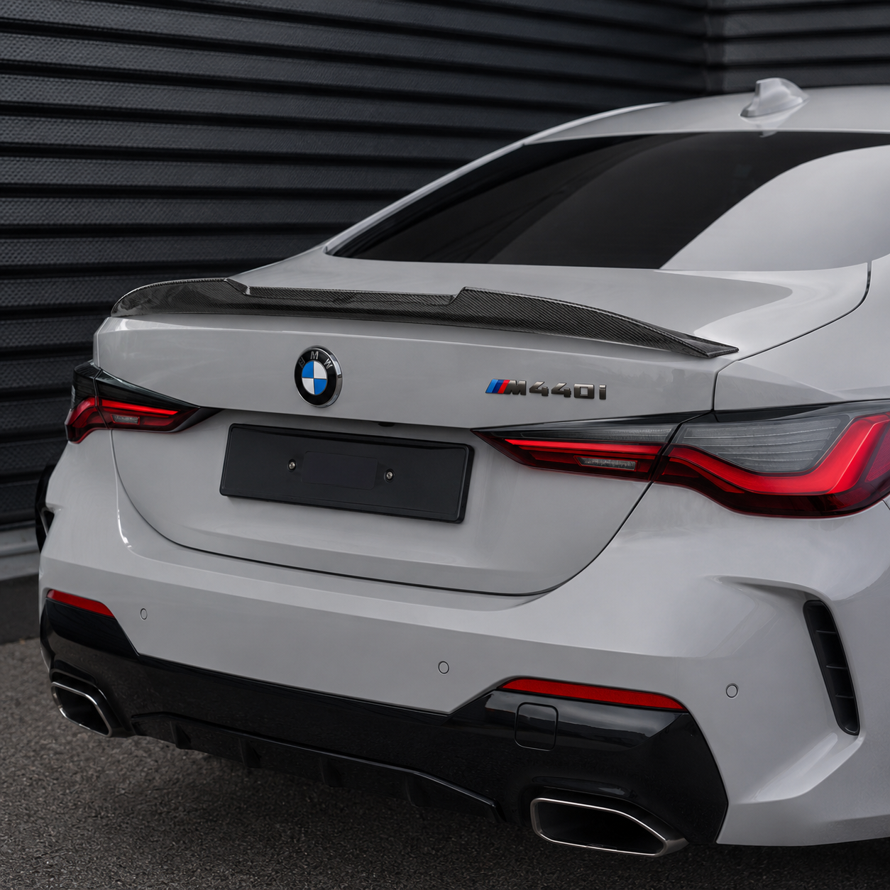 Carbon Fiber Rear Trunk Spoiler – BMW 4 Series G22 / M4 G82 (2021+)