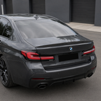 Carbon Fiber M Style Trunk Spoiler – BMW 5 Series G60 / M5 G90 / i5 (2024+)